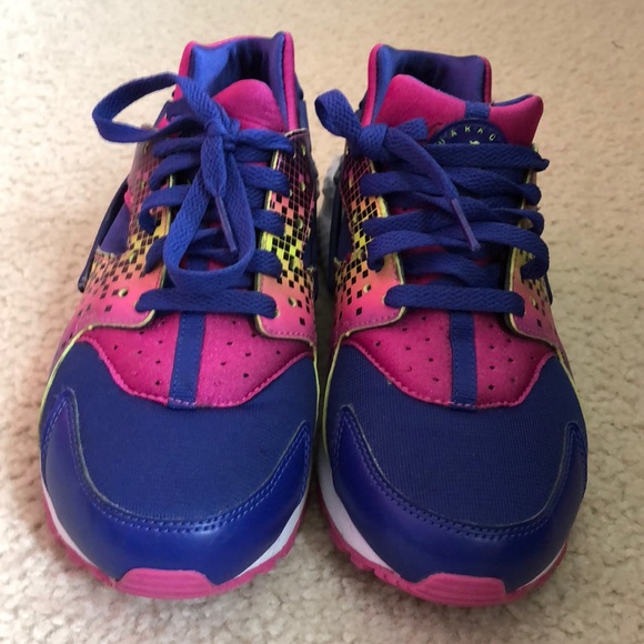 Nike Huraches - Picture 2 of 4